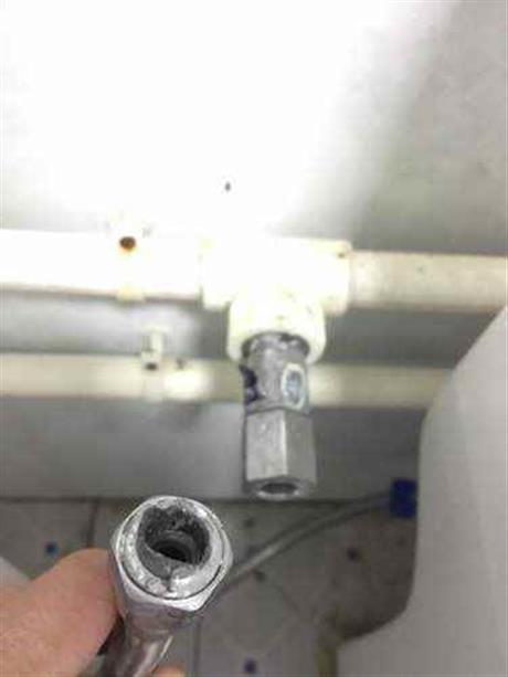 專修角閥斷絲漏水不拆磚